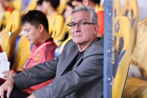 开云-媒体人:国足变阵双后腰传言不攻自破 黄政宇汪海健不可能一下都上