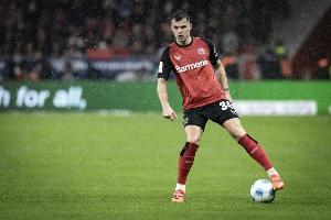 意媒曝国米后腰位置转会方案：若恰尔汗奥卢离队，将低成本买扎卡