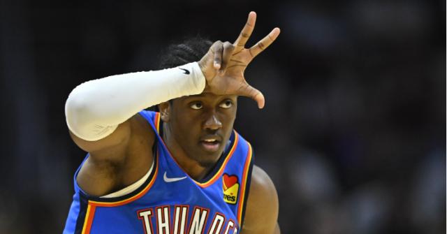 开云官网-进攻全靠亚历山大苦撑！雷霆该调整先发阵容吗？