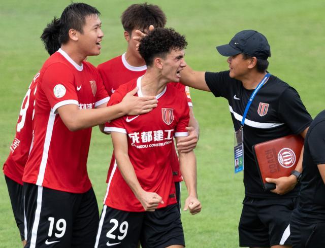 开云娱乐-平局大师人设崩塌！成都赛季首胜 徐正源：意义非凡