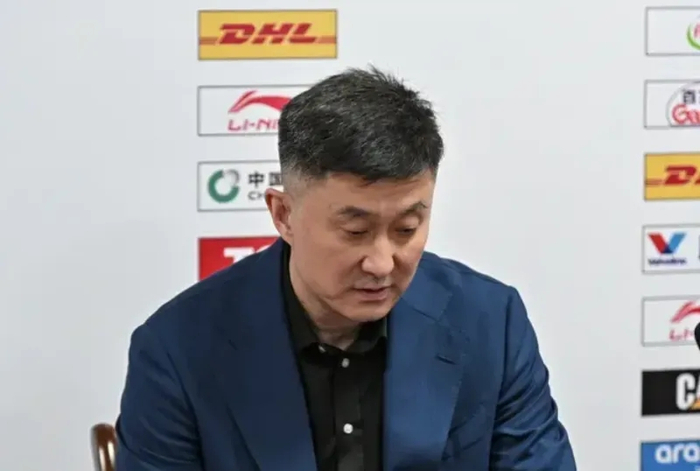 开云-疆粤赛后采访！杜锋不满进攻暗示4球员，格兰强调防守谈新援情况|新疆|广东|张皓嘉|徐杰|王洪_新浪体育_新浪新闻