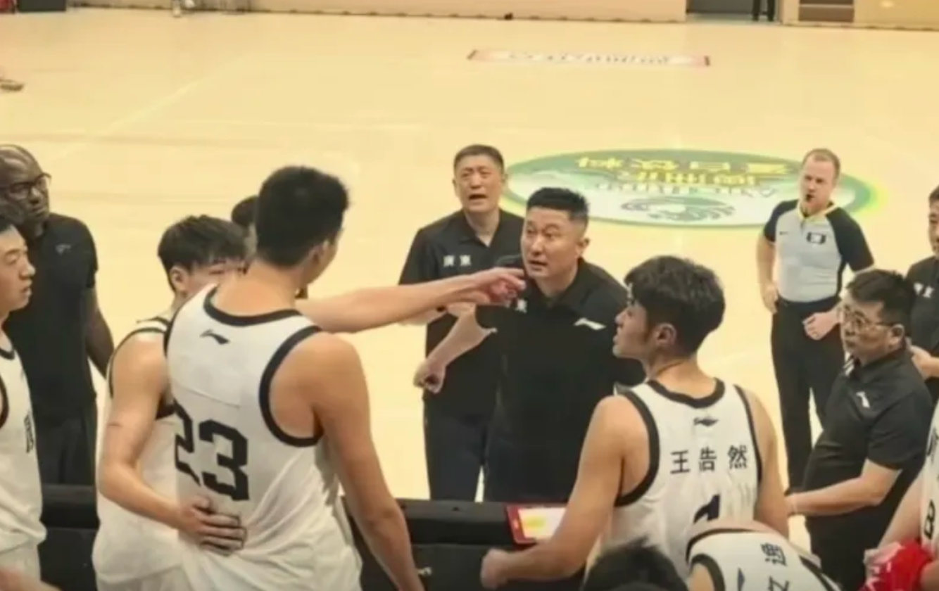 开云-好事不断！入选中国男篮，徐昕还有2项数据CBA第一