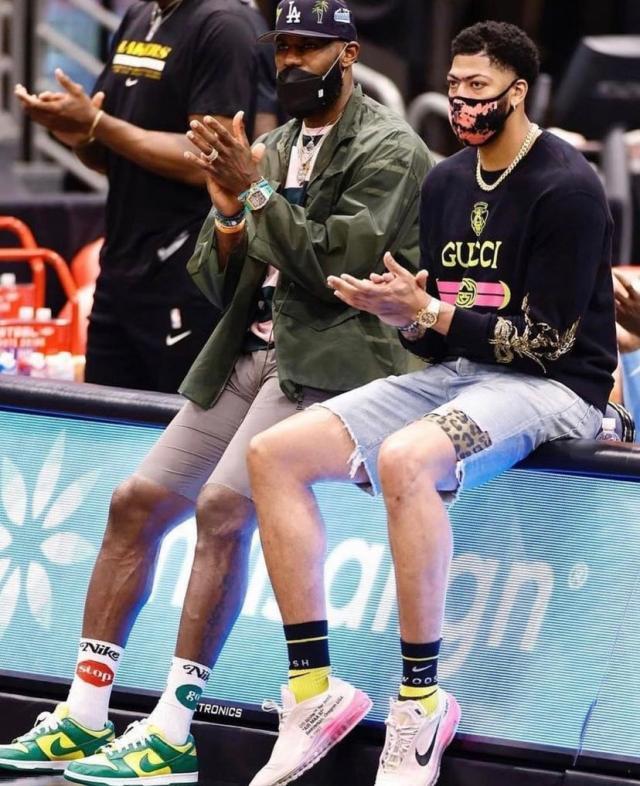 开云-湖人真会跌到附加赛？詹皇面临生涯最难冲冠之旅